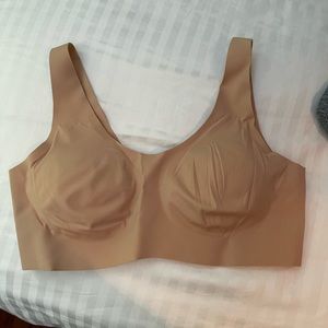 NWOT Knix LuxeLift Pullover Bra